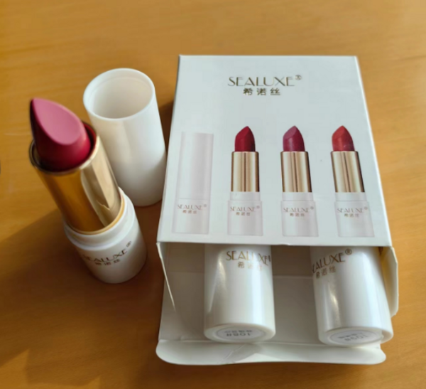 (Кол-во в коробке 44 шт ) SEALUXE Botanical Lip Balm Бальзам для губ  3's